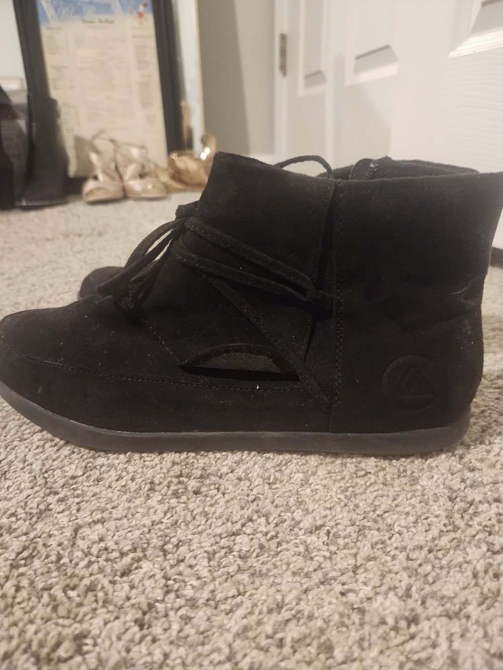 Source Unknown Black Suede Lace-Up Ankle Booties